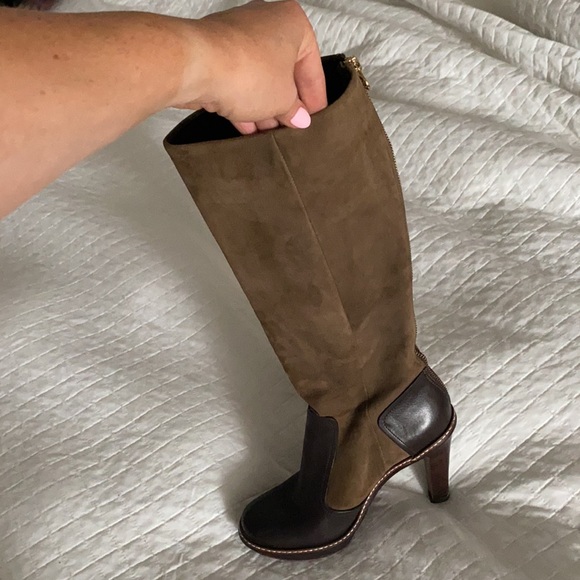 Knee high tan suede and leather BCBG boots - Picture 9 of 13